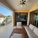 Wavehaven At South Bay Warna