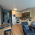 Apartment Wavehaven At South Bay *