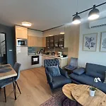 Wavehaven At South Bay Apartment