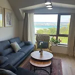 Apartment Wavehaven At South Bay *