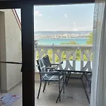 Apartment Wavehaven At South Bay