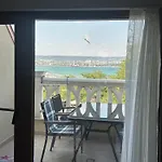 Wavehaven At South Bay Apartment