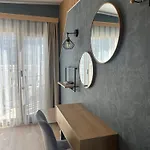 Wavehaven At South Bay Apartment *