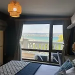 Wavehaven At South Bay Apartment