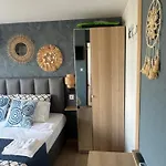 Apartment Wavehaven At South Bay