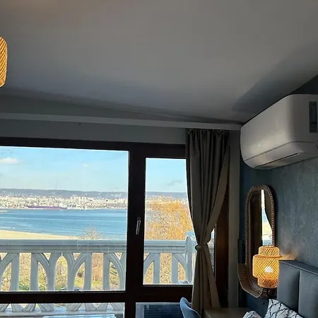 Wavehaven At South Bay Апартамент *