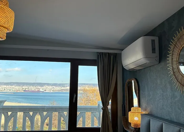 Wavehaven At South Bay 瓦爾納