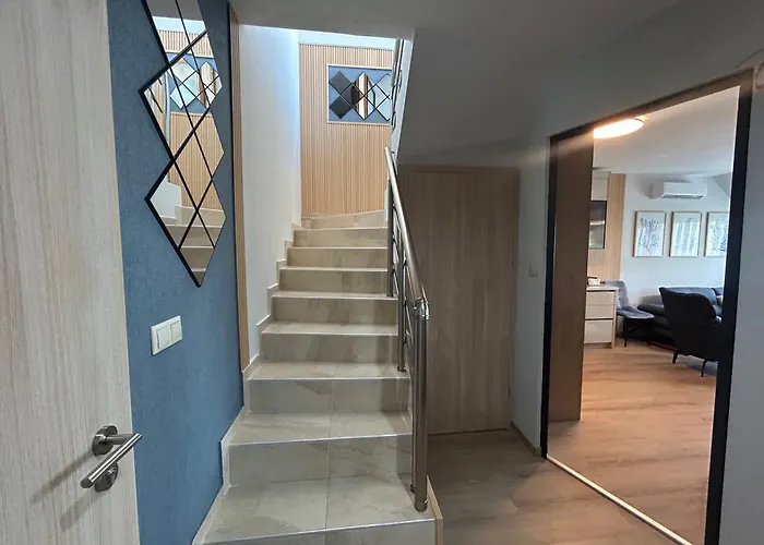 Apartment Wavehaven At South Bay Warna