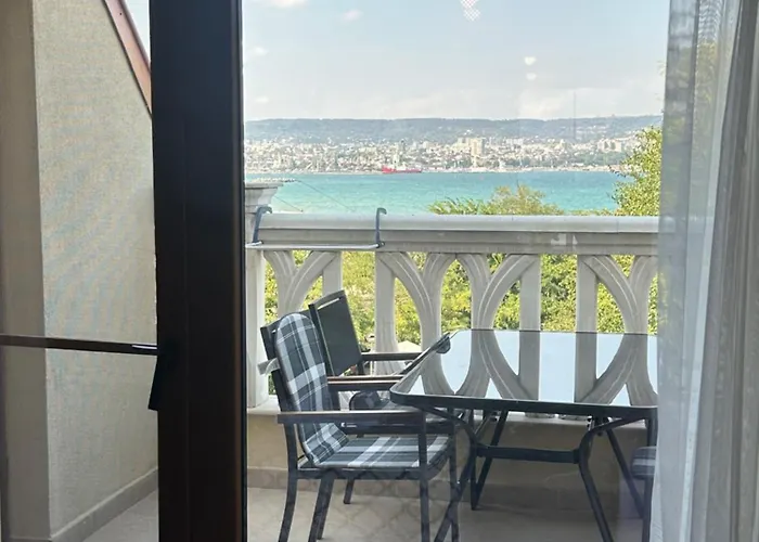 Apartment Wavehaven At South Bay