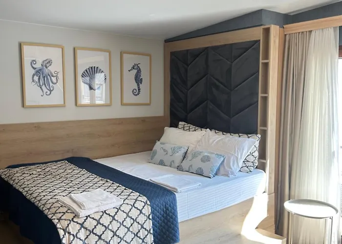 Wavehaven At South Bay Warna